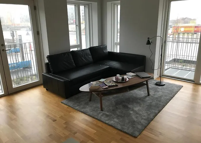 Single Room In Shared Apartment With Single Bed